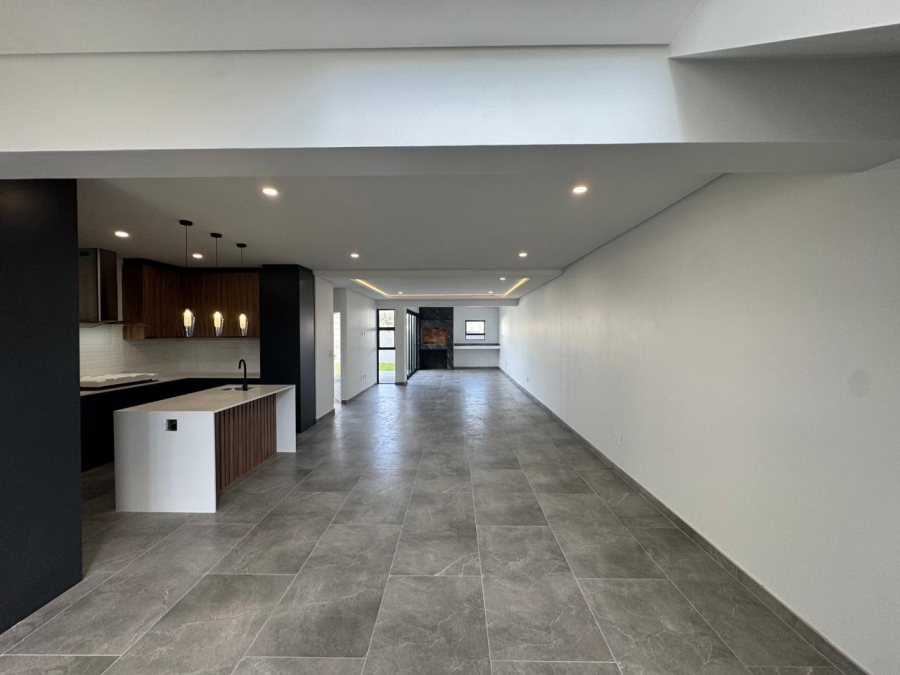 4 Bedroom Property for Sale in Sandown Western Cape
